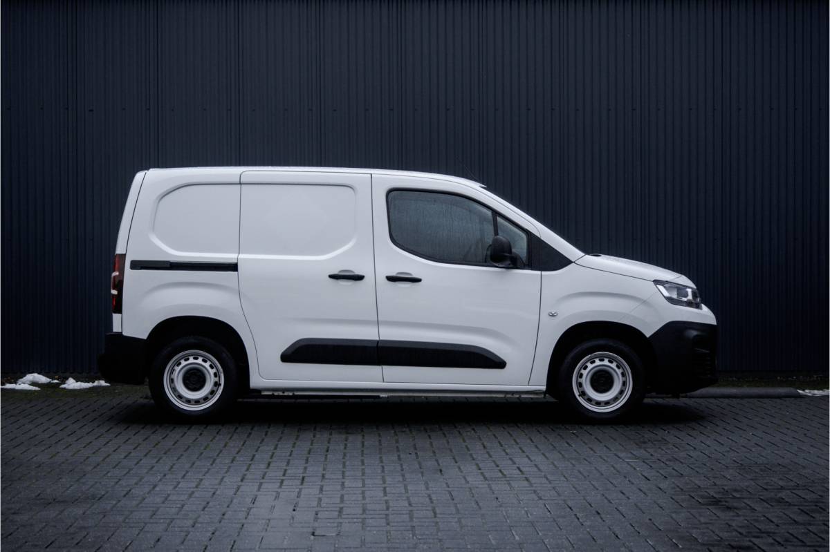 Citroën Berlingo Citroën Berlingo **1.5 BlueHDI Control | Airco | Bluetooth |Schuifdeur rechts**