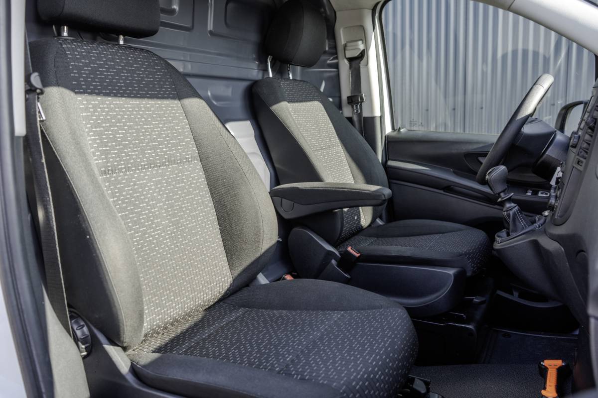 Mercedes-Benz Vito Mercedes-Benz Vito **116 CDI L2H1 | 164 PK | Euro 6 | Cruise | Carplay | Airco | Camera | PDC**