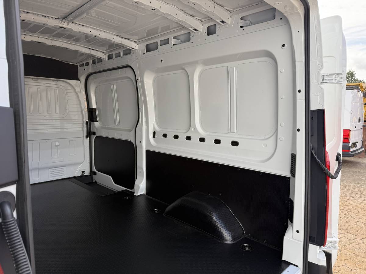 Maxus eDeliver9 Nieuw! Elektrisch L3H2 355km WLTP Snelladen Adaptieve Cruise Airco LED Carplay Camera Stoelverwarming Parkeersensoren v+a
