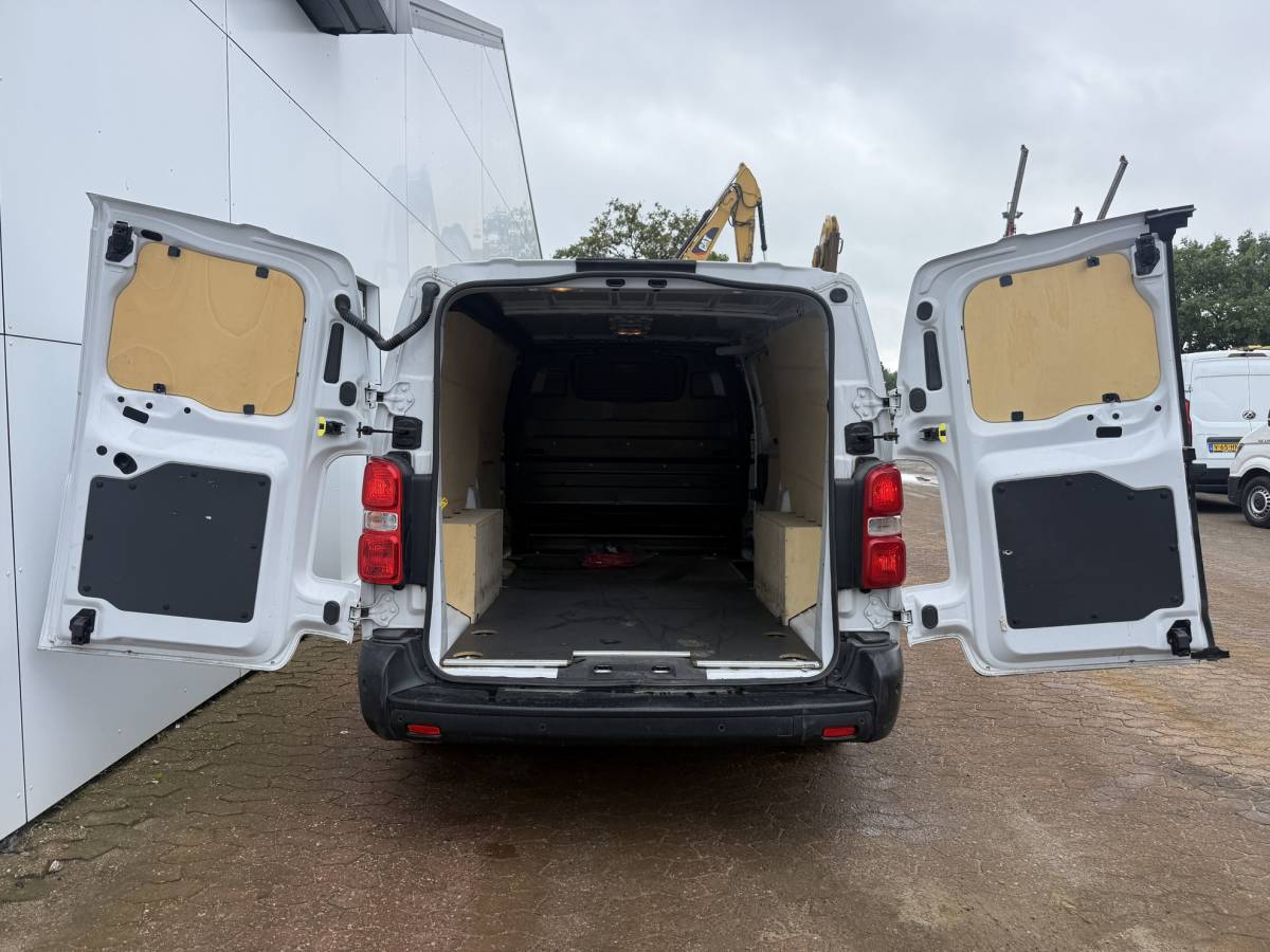 Opel Vivaro-e L3H1 Elektrisch 330km WLTP Snelladen Climate Control Cruise Control Carplay Camera Parkeersensoren v+a