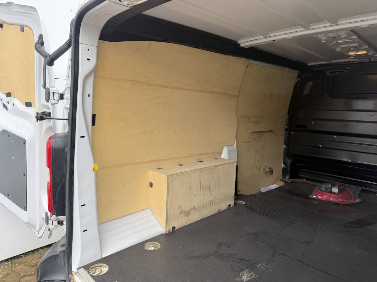 Opel Vivaro-e L3H1 Elektrisch 330km WLTP Snelladen Climate Control Cruise Control Carplay Camera Parkeersensoren v+a