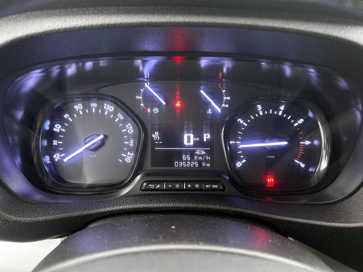 Opel Vivaro Opel Vivaro 2.0 BlueHDi 145PK L3 Automaat Airco Navigatie Cruise Control Trekhaak