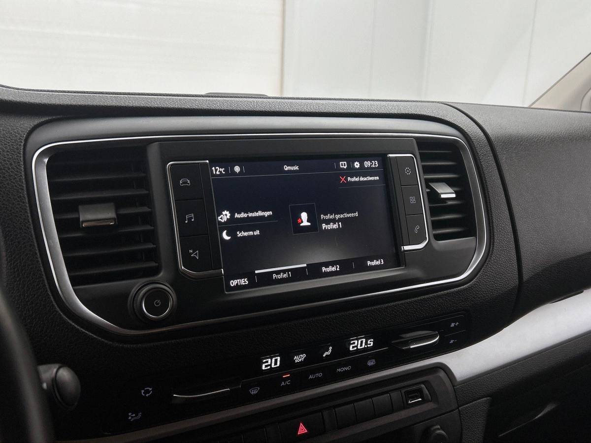 Opel Vivaro Opel Vivaro 2.0 BlueHDi 145PK L3 Automaat Airco Navigatie Cruise Control Trekhaak