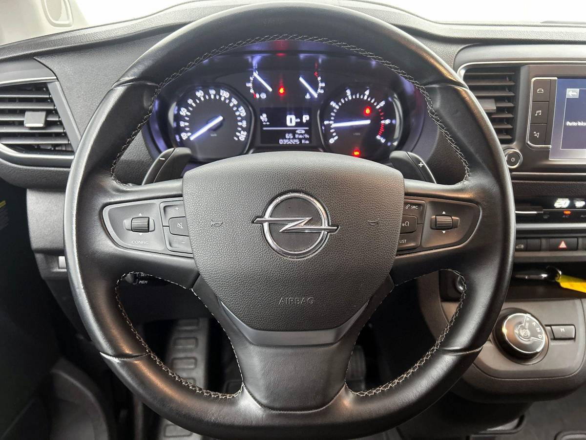 Opel Vivaro Opel Vivaro 2.0 BlueHDi 145PK L3 Automaat Airco Navigatie Cruise Control Trekhaak
