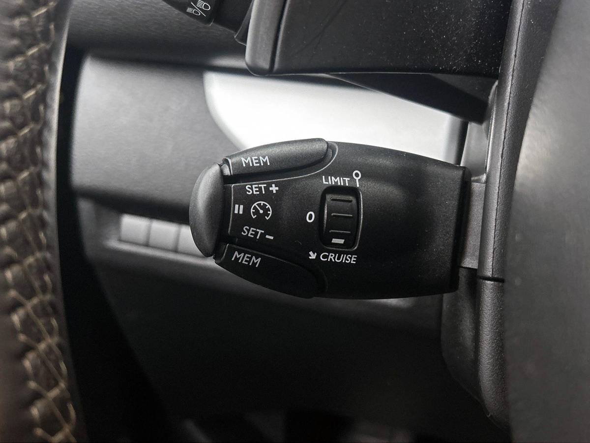 Opel Vivaro Opel Vivaro 2.0 BlueHDi 145PK L3 Automaat Airco Navigatie Cruise Control Trekhaak