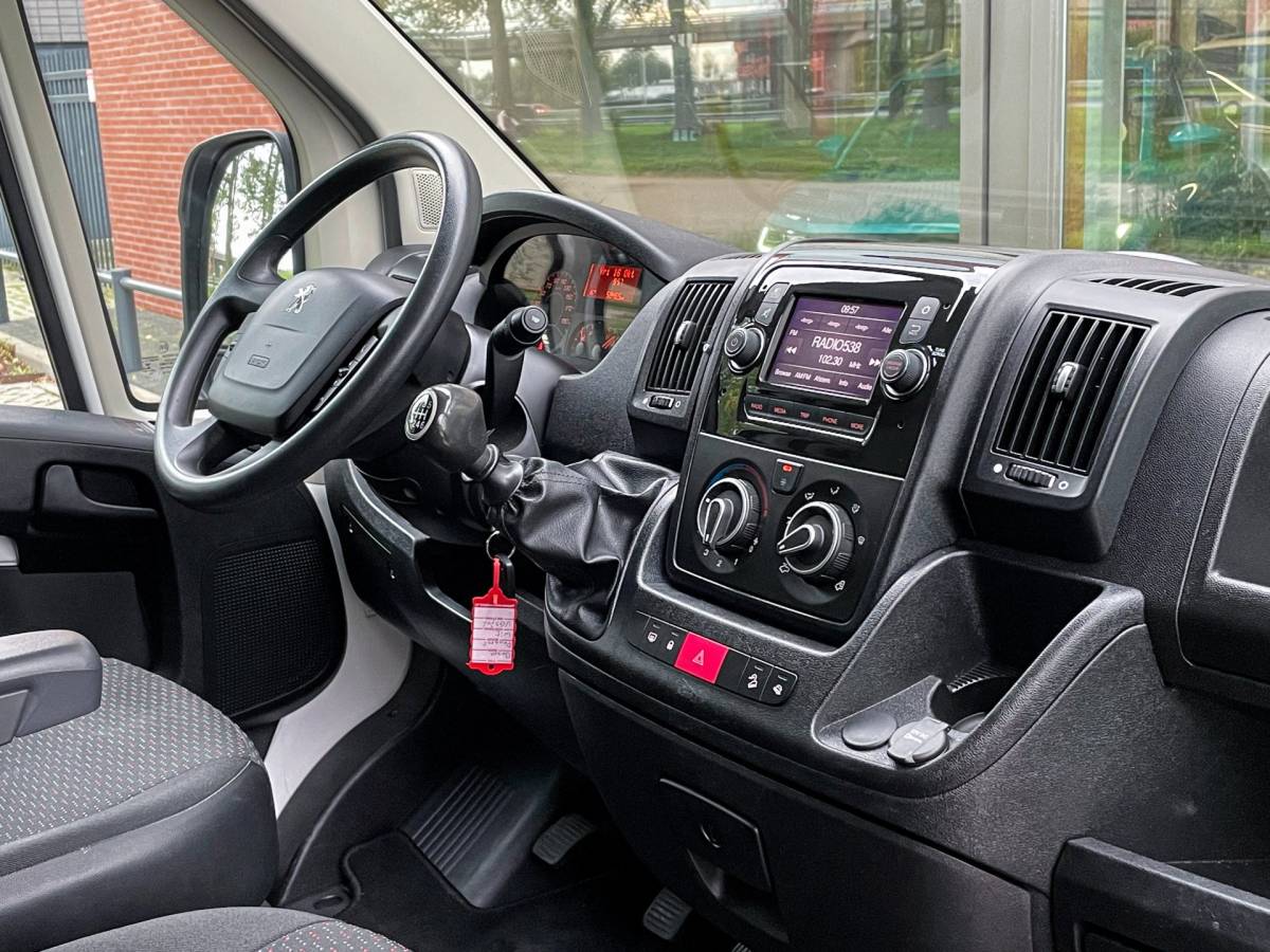 Peugeot Boxer Peugeot Boxer L2H2 2.2 HDI 120 pk | Airco | Standkachel | Cruise | Camera | PDC