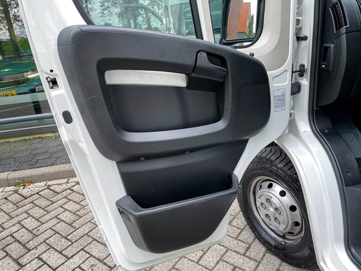 Peugeot Boxer Peugeot Boxer L2H2 2.2 HDI 120 pk | Airco | Standkachel | Cruise | Camera | PDC