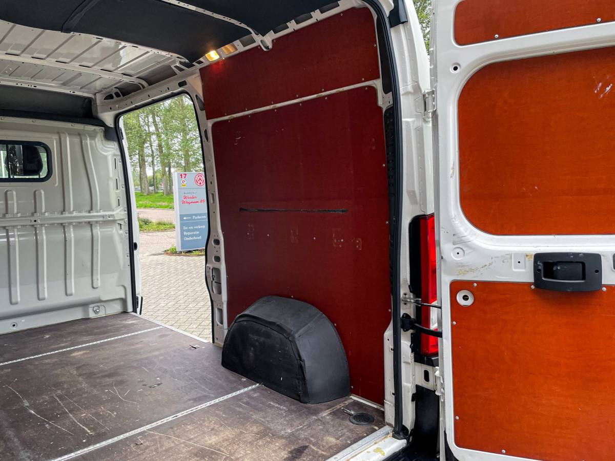 Peugeot Boxer Peugeot Boxer L2H2 2.2 HDI 120 pk | Airco | Standkachel | Cruise | Camera | PDC