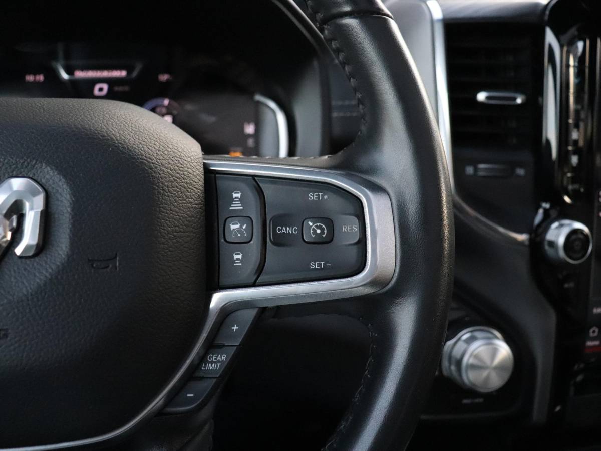 Dodge Ram 1500 Dodge Ram 1500 5.7 V8 4×4 Crew Cab Laramie | LPG | H&K | LEDER | MEMORY | PANO | LUCHTVERING | TREKHAAK | STOELVERK. | 360° CAMERA | CAMERA | NAVI | CRUISE |