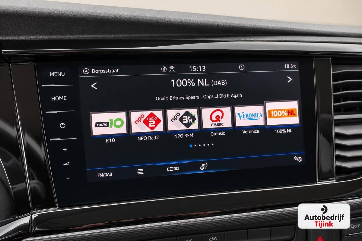 Volkswagen Transporter Volkswagen Transporter 2.0 TDI L2H1 150PK DSG DC Bulli | ACC | 2x Schuifdeur | LED | Virtual | Trekhaak | Sluithulp | Camera | App-connect | LMV |