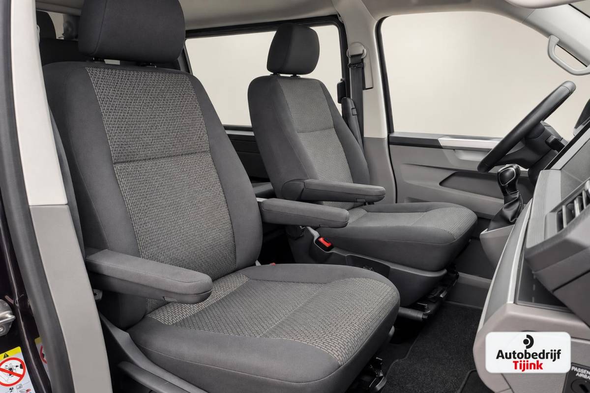 Volkswagen Transporter Volkswagen Transporter 2.0 TDI L2H1 150PK DSG DC Bulli | ACC | 2x Schuifdeur | LED | Virtual | Trekhaak | Sluithulp | Camera | App-connect | LMV |