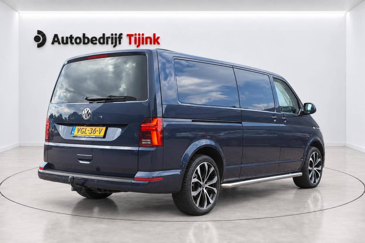 Volkswagen Transporter Volkswagen Transporter 2.0 TDI L2H1 150PK DSG DC Bulli | ACC | 2x Schuifdeur | LED | Virtual | Trekhaak | Sluithulp | Camera | App-connect | LMV |