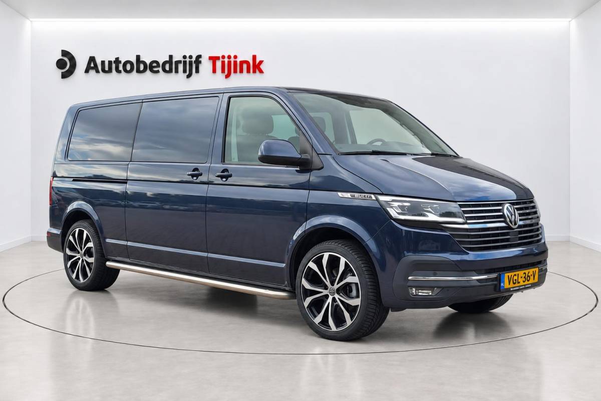 Volkswagen Transporter Volkswagen Transporter 2.0 TDI L2H1 150PK DSG DC Bulli | ACC | 2x Schuifdeur | LED | Virtual | Trekhaak | Sluithulp | Camera | App-connect | LMV |