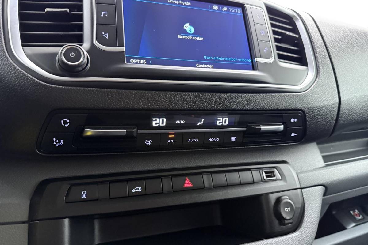Peugeot Expert Peugeot Expert 2.0 BlueHDI 180pk Automaat Standard Asphalt | Navigatie | Achteruitrijcamera | Climate control | Cruise control | Parkeersensoren | Laadruimte betimmerd | Xenon
