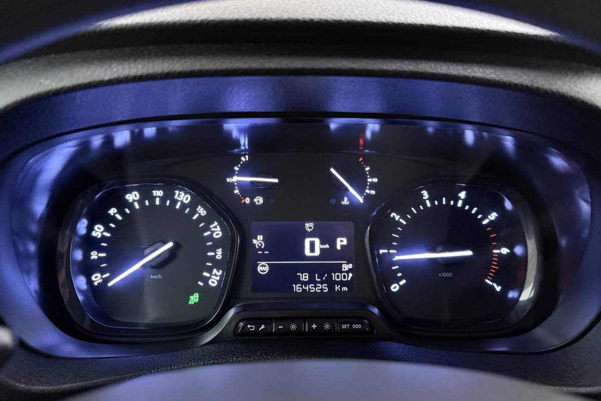 Peugeot Expert Peugeot Expert 2.0 BlueHDI 180pk Automaat Standard Asphalt | Navigatie | Achteruitrijcamera | Climate control | Cruise control | Parkeersensoren | Laadruimte betimmerd | Xenon