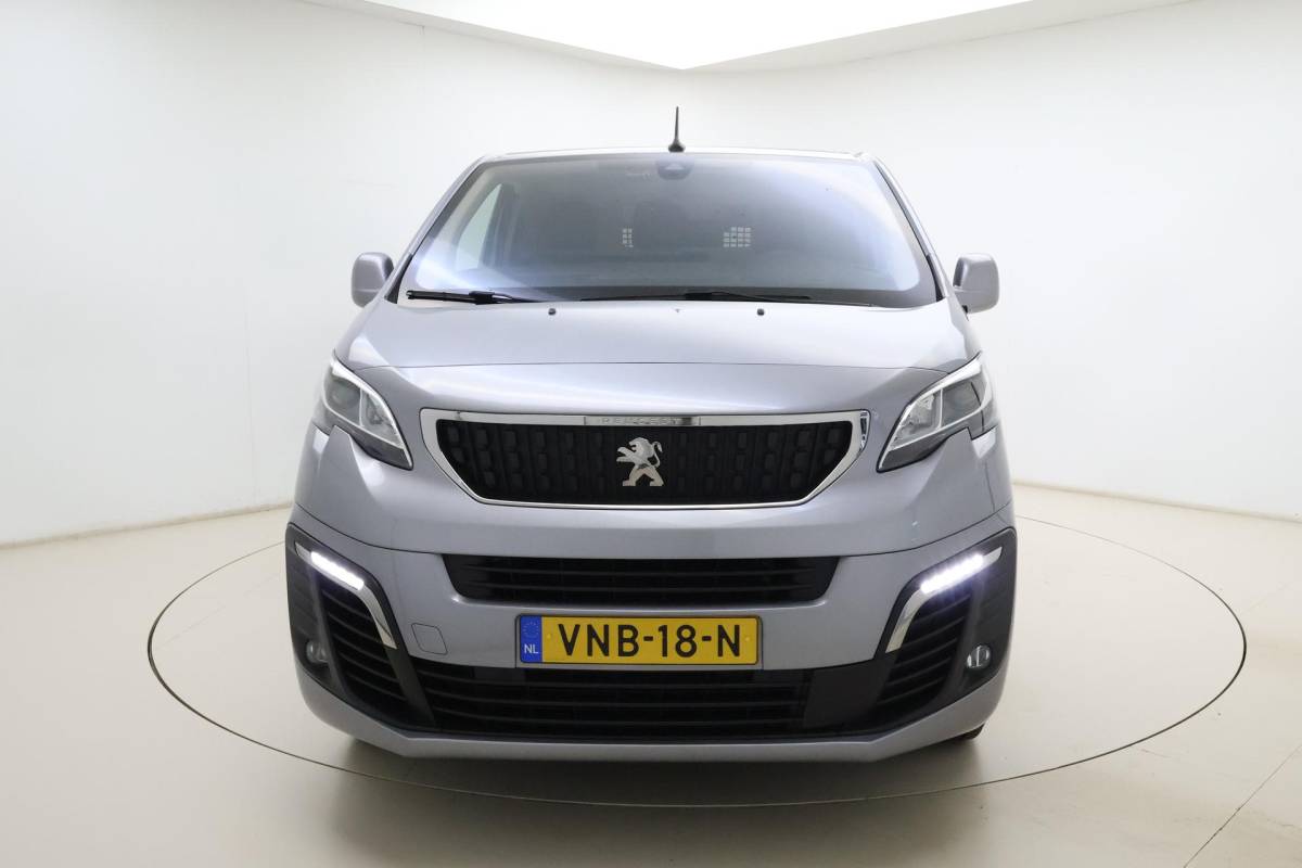 Peugeot Expert Peugeot Expert 2.0 BlueHDI 180pk Automaat Standard Asphalt | Navigatie | Achteruitrijcamera | Climate control | Cruise control | Parkeersensoren | Laadruimte betimmerd | Xenon