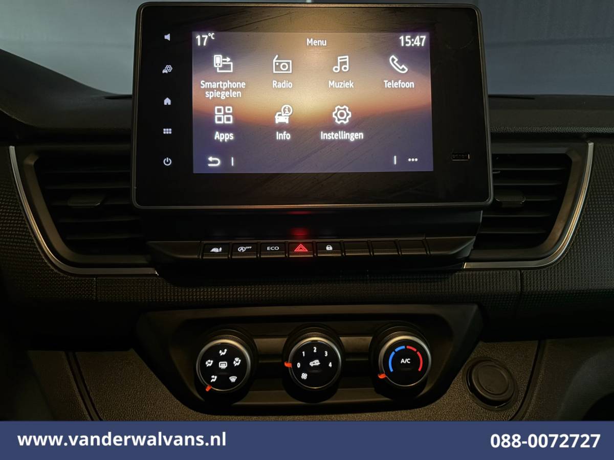 Renault Trafic Renault Trafic 2.0 Blue dCi 130pk L2H1 Euro6 Airco | LED |  2500kg Trekhaak | Cruisecontrol Parkeersensoren, Bijrijdersbank
