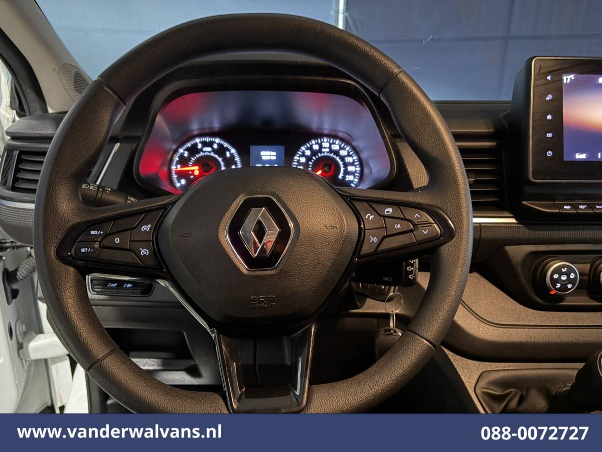 Renault Trafic Renault Trafic 2.0 Blue dCi 130pk L2H1 Euro6 Airco | LED |  2500kg Trekhaak | Cruisecontrol Parkeersensoren, Bijrijdersbank
