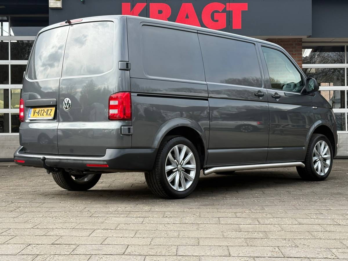 Volkswagen Transporter Volkswagen Transporter 2.0 TDI L1H1 HIGHLINE DSG AUTOMAAT, EURO6, Distr. vv, ORIG Nederlands, lederen bekleding, Navi, Cruise