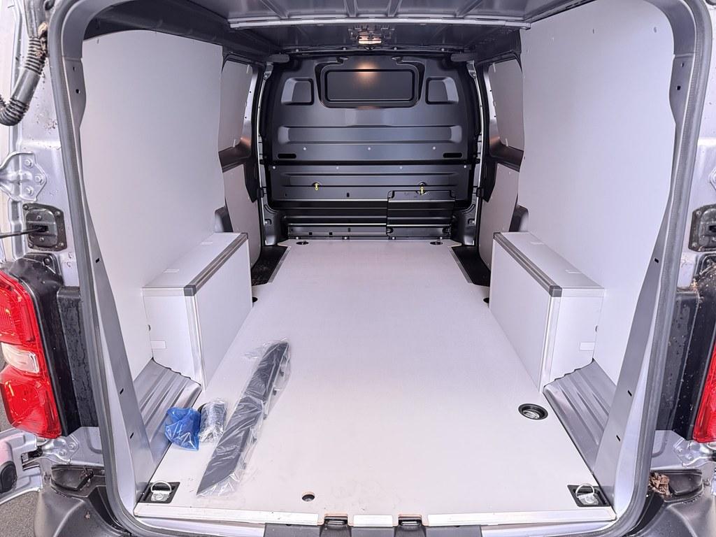 Opel Vivaro-e Opel Vivaro Electric L3 75 kWh Automaat Winterpakket/Ecc/Nav/Camera Nieuwe bus !