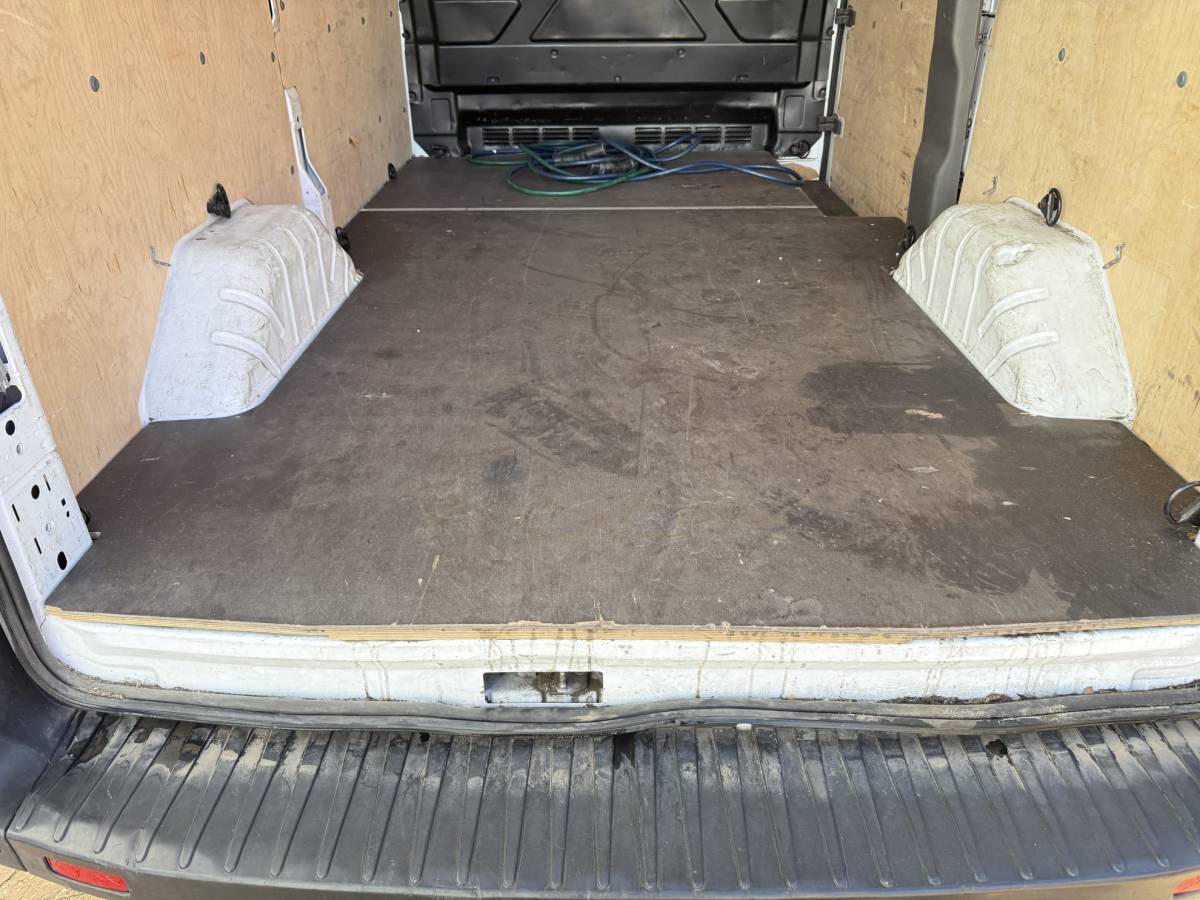 Ford E-Transit Ford e-Transit e-Transit 68kWh 184PK
