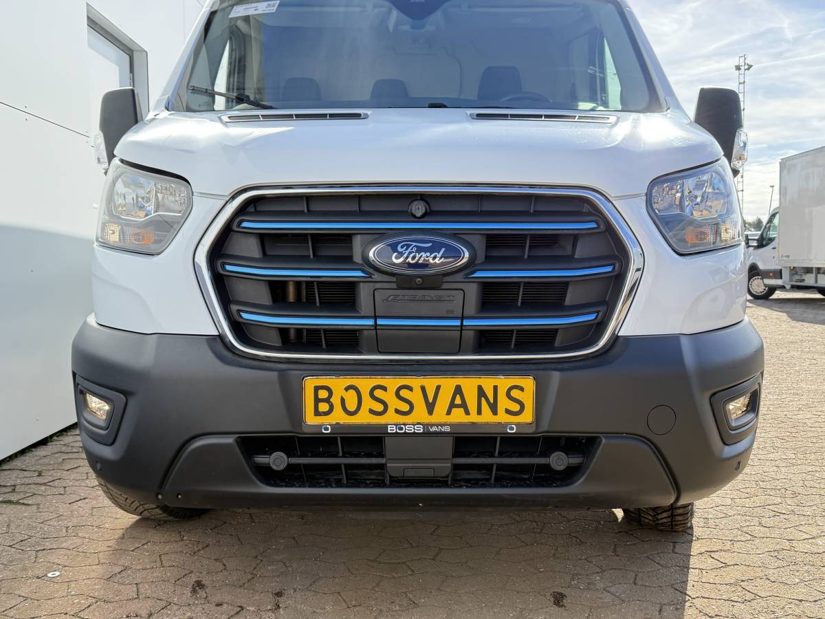 Ford E-Transit Ford e-Transit e-Transit 68kWh 184PK