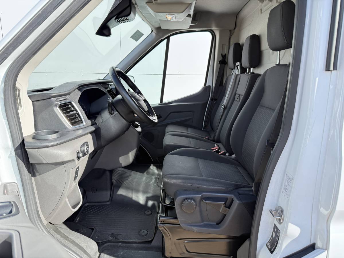 Ford E-Transit Ford e-Transit e-Transit 68kWh 184PK