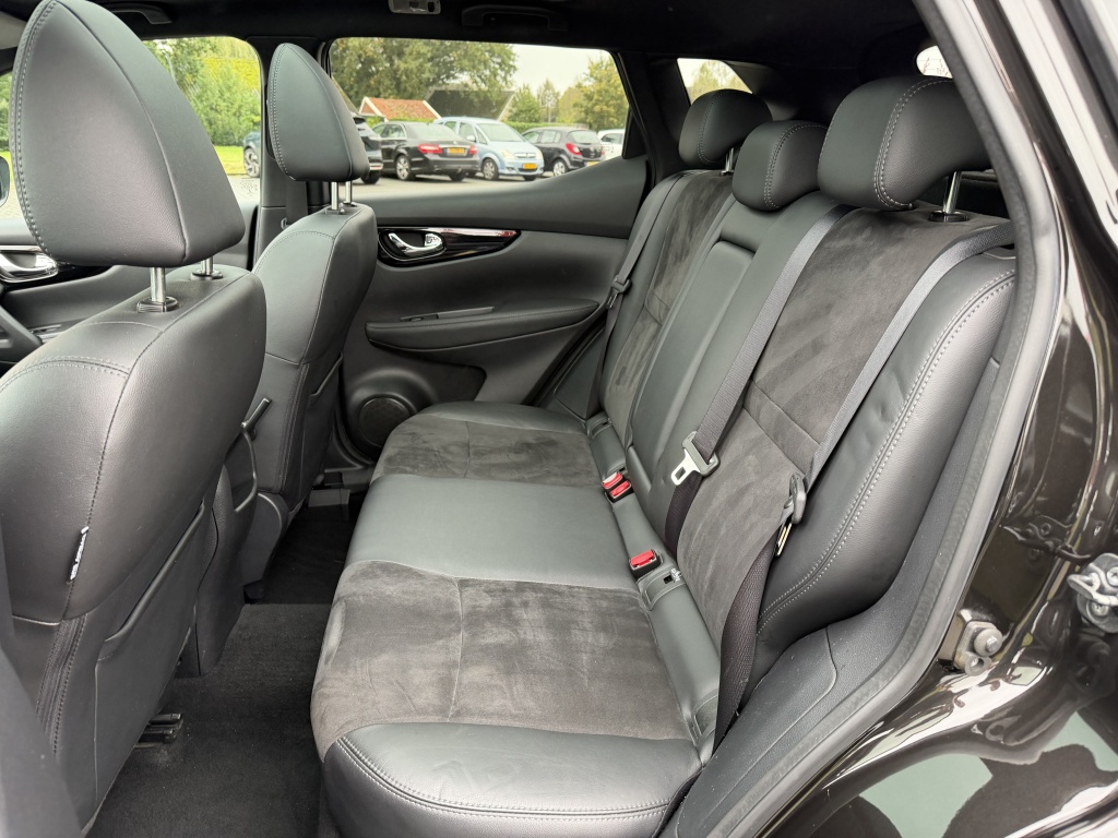Nissan QASHQAI Nissan Qashqai 1.6 Tekna 17″