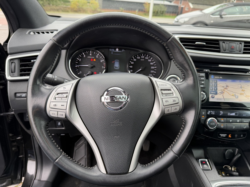 Nissan QASHQAI Nissan Qashqai 1.6 Tekna 17″