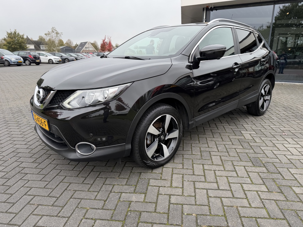 Nissan QASHQAI Nissan Qashqai 1.6 Tekna 17″