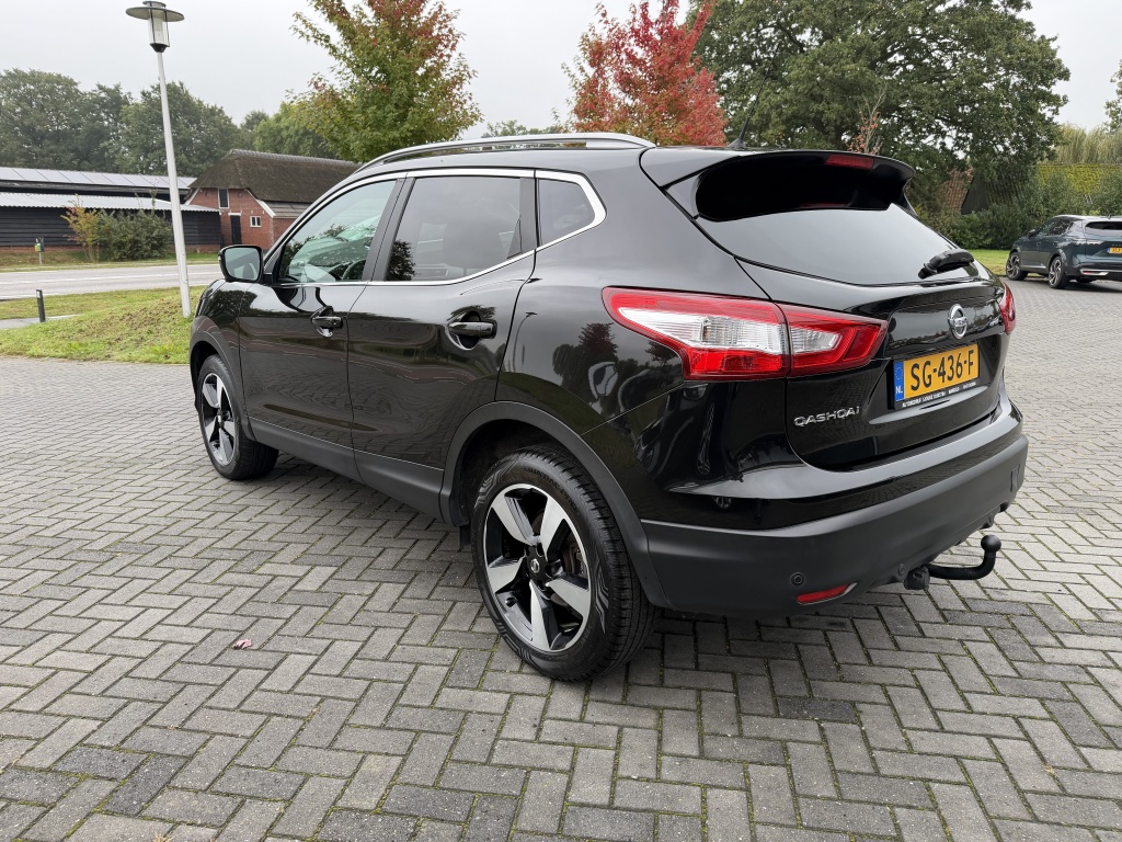 Nissan QASHQAI Nissan Qashqai 1.6 Tekna 17″
