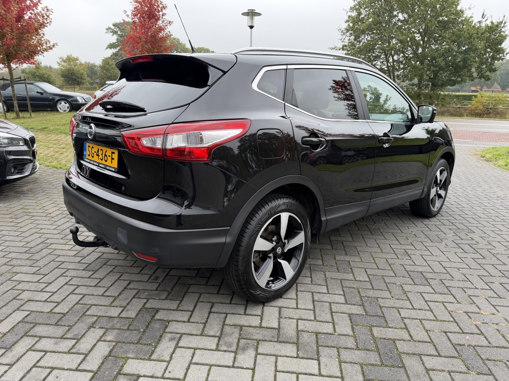 Nissan QASHQAI Nissan Qashqai 1.6 Tekna 17″