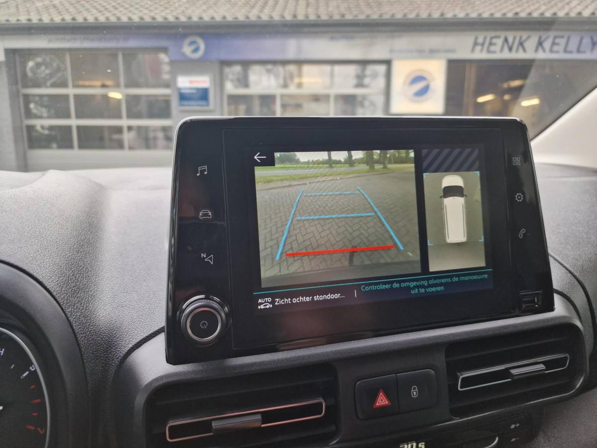 Citroën Berlingo Citroen Berlingo XL 1.2 PureTech Shine 7p.|Automaat|Clima|Carplay|Trekhaak|Camera|Head-up|7-persoons|