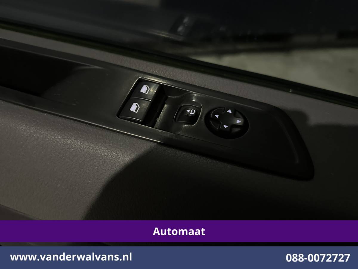 Opel Vivaro Opel Vivaro 2.0 CDTI 177pk Automaat L3H1 Inrichting Euro6 Airco | Camera | Navigatie | Apple Carplay | LM Velgen | Leder Android Auto, Cruisecontrol, 2500kg Trekhaak, Parkeersensoren, Bijrijdersbank