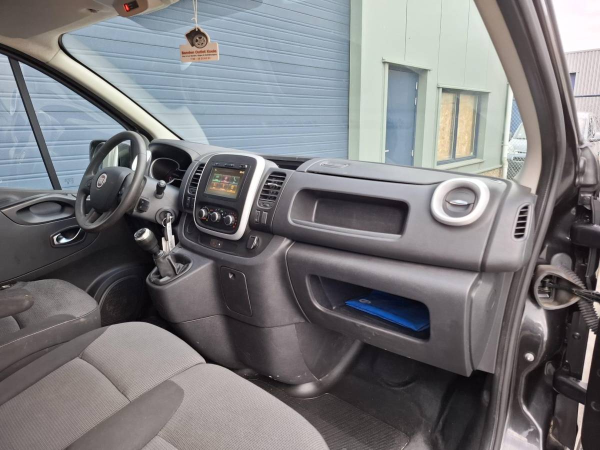 Fiat Talento Fiat Talento 2.0 MultiJet L1H1 Basis AIRCO / CRUISE CONTROLE / TREKHAAK / EURO 6 / 3 ZITS