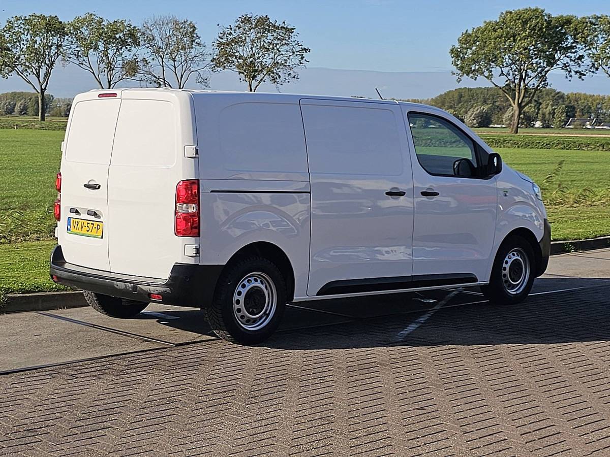 Opel Vivaro OPEL VIVARO 1.5 l2 nap euro6 3-zits!