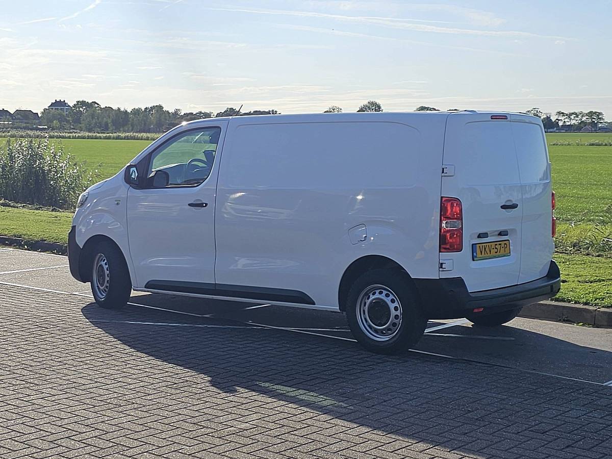 Opel Vivaro OPEL VIVARO 1.5 l2 nap euro6 3-zits!