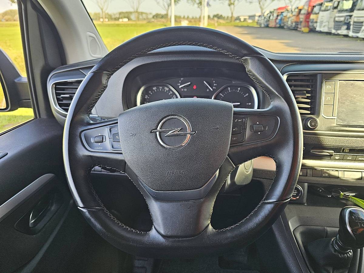 Opel Vivaro OPEL VIVARO 2.0 L3H1 Xenon LED Automatische Airco 3 Zits Camera Carplay PDC Cruise Control Euro6 145 PK