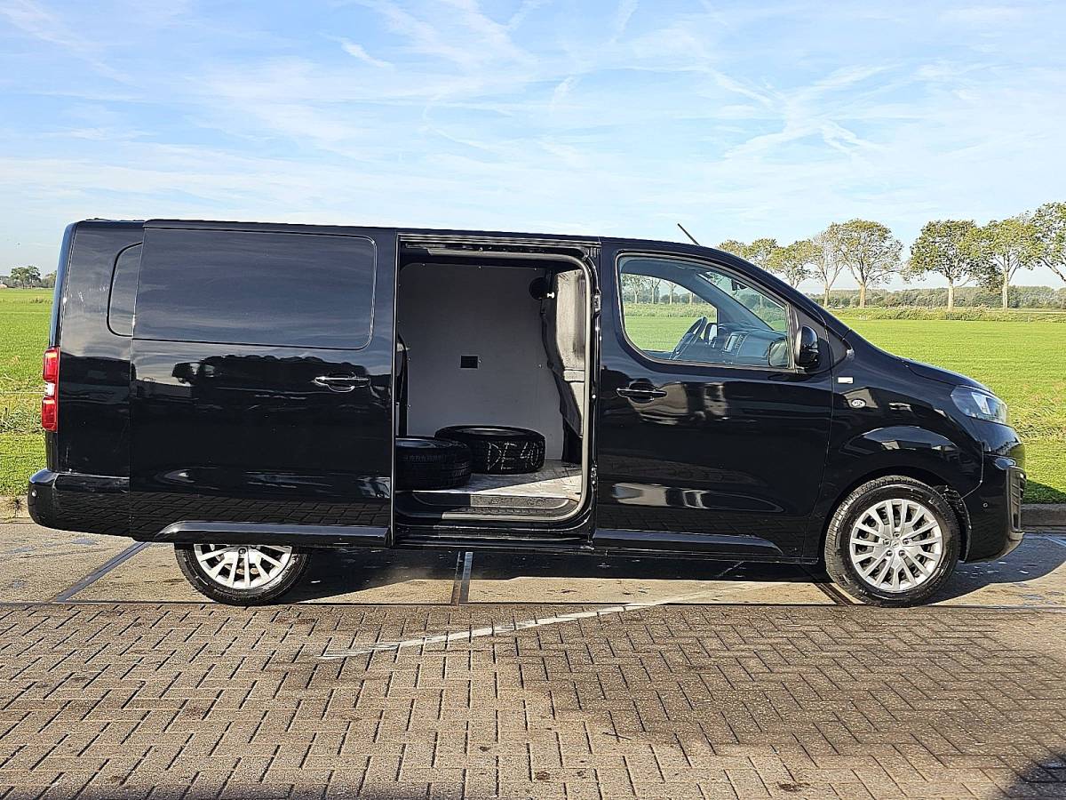 Opel Vivaro OPEL VIVARO 2.0 L3H1 Xenon LED Automatische Airco 3 Zits Camera Carplay PDC Cruise Control Euro6 145 PK