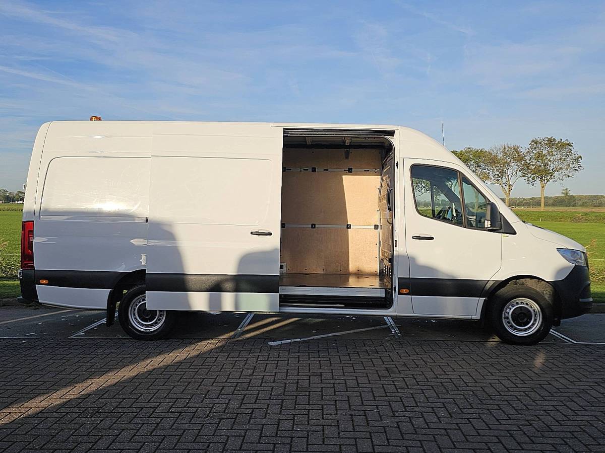 Mercedes-Benz Sprinter MERCEDES-BENZ SPRINTER 316 L3H2 Maxi Automaat Mbux Camera Apple Carplay Airco Euro6 163 PK!