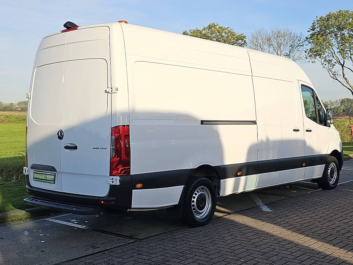 Mercedes-Benz Sprinter MERCEDES-BENZ SPRINTER 316 L3H2 Maxi Automaat Mbux Camera Apple Carplay Airco Euro6 163 PK!