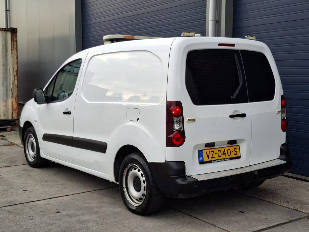 Citroën Berlingo Citroen Berlingo 1.6 BlueHDI 100 Club S&S AIRCO / TREKHAAK / CRUISE CONTROLE / EURO 6 / MARGE !!