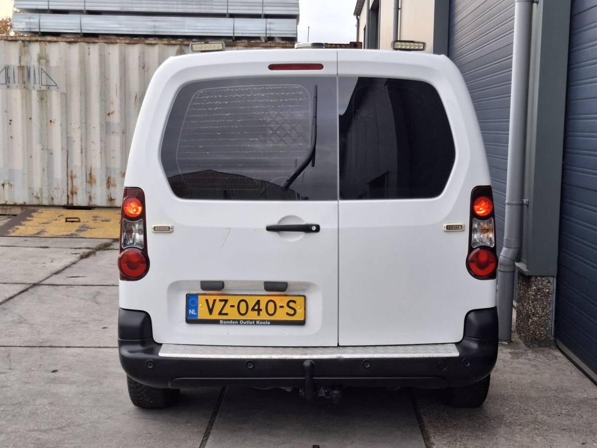 Citroën Berlingo Citroen Berlingo 1.6 BlueHDI 100 Club S&S AIRCO / TREKHAAK / CRUISE CONTROLE / EURO 6 / MARGE !!