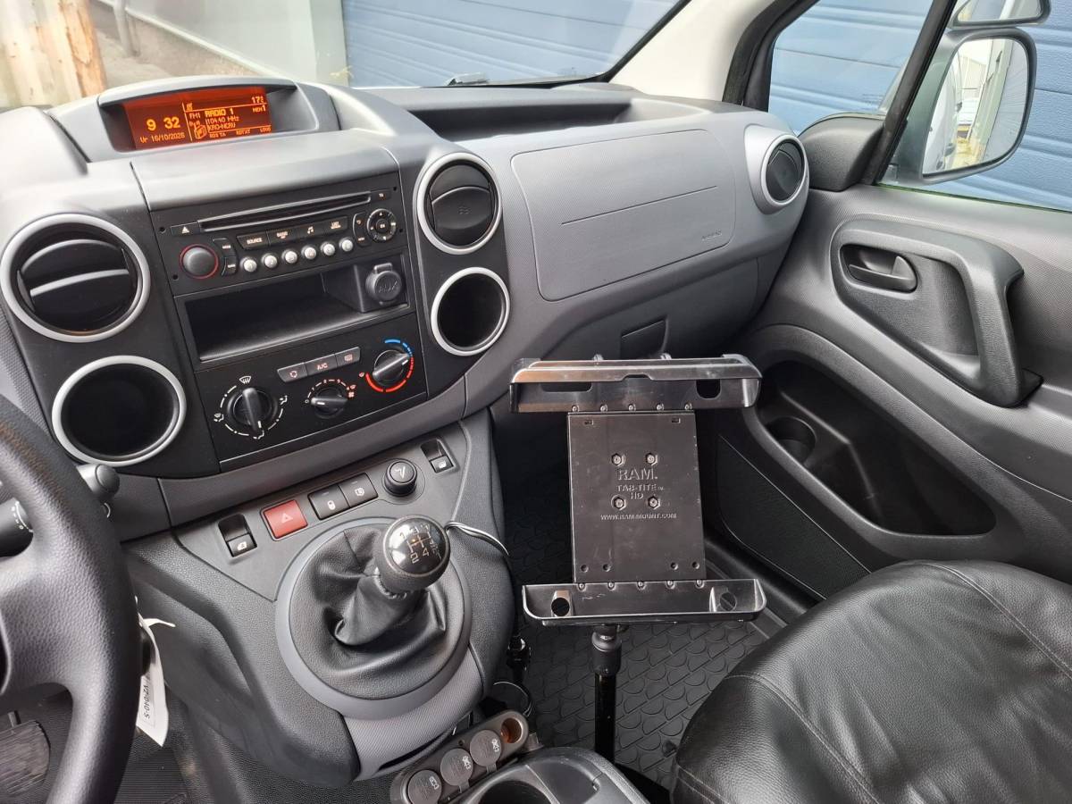 Citroën Berlingo Citroen Berlingo 1.6 BlueHDI 100 Club S&S AIRCO / TREKHAAK / CRUISE CONTROLE / EURO 6 / MARGE !!