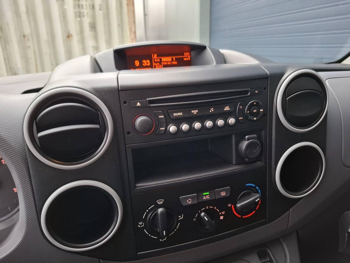 Citroën Berlingo Citroen Berlingo 1.6 BlueHDI 100 Club S&S AIRCO / TREKHAAK / CRUISE CONTROLE / EURO 6 / MARGE !!