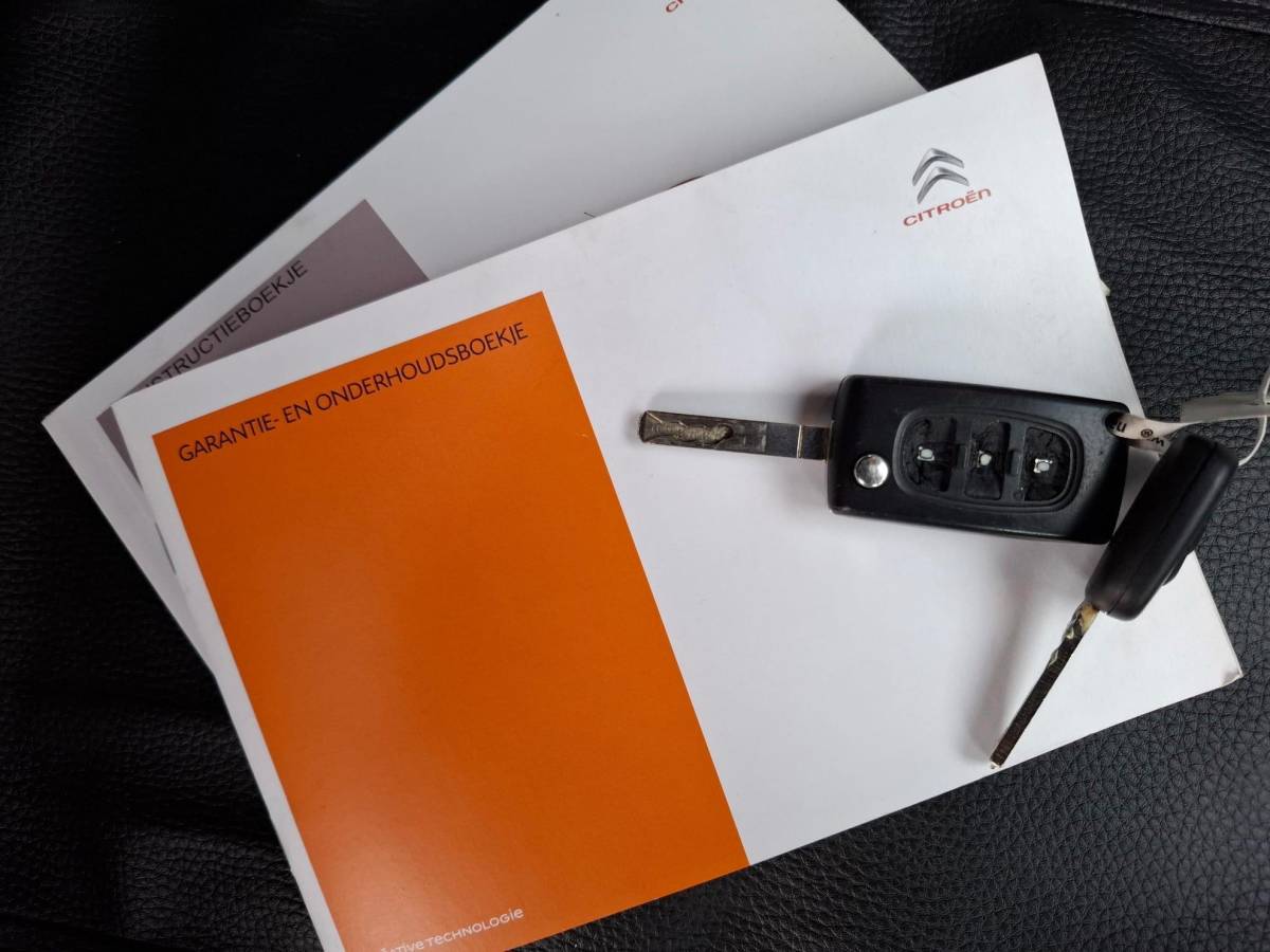 Citroën Berlingo Citroen Berlingo 1.6 BlueHDI 100 Club S&S AIRCO / TREKHAAK / CRUISE CONTROLE / EURO 6 / MARGE !!