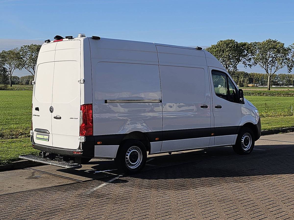 Mercedes-Benz Sprinter MERCEDES-BENZ SPRINTER 316 L2H2 RWD 3.5t-Trekhaak Mbux Navi Camera WP-Inrichting 3 Zits Airco Euro6 163 PK!