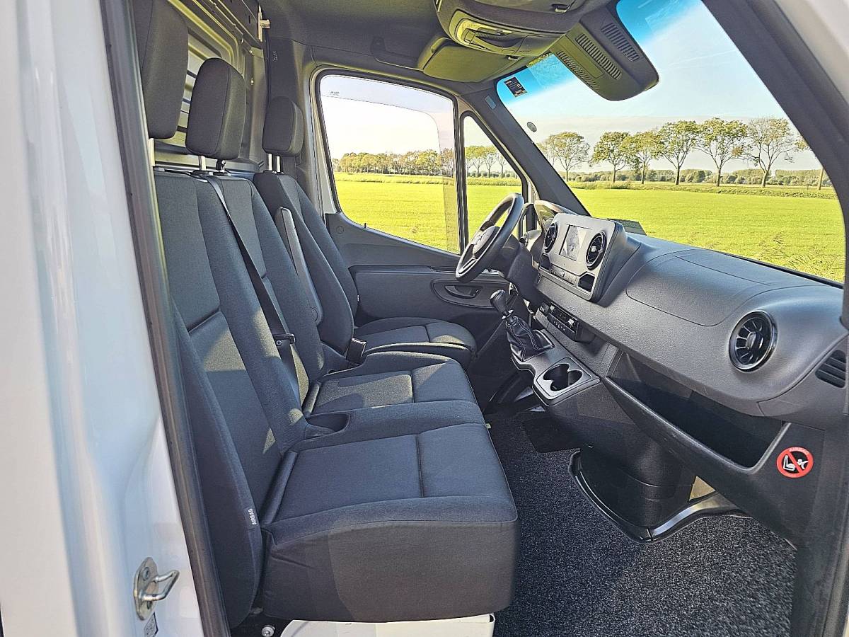 Mercedes-Benz Sprinter MERCEDES-BENZ SPRINTER 316 L2H2 RWD 3.5t-Trekhaak Mbux Navi Camera WP-Inrichting 3 Zits Airco Euro6 163 PK!