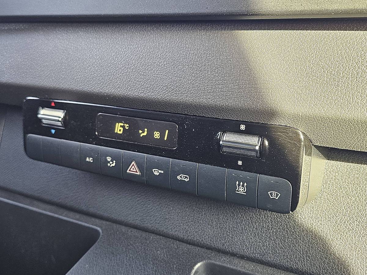 Mercedes-Benz Sprinter MERCEDES-BENZ SPRINTER 317 L2H2 RWD Automaat Mbux Camera 3 Zits Airco Apple Carplay Euro6 170 PK!