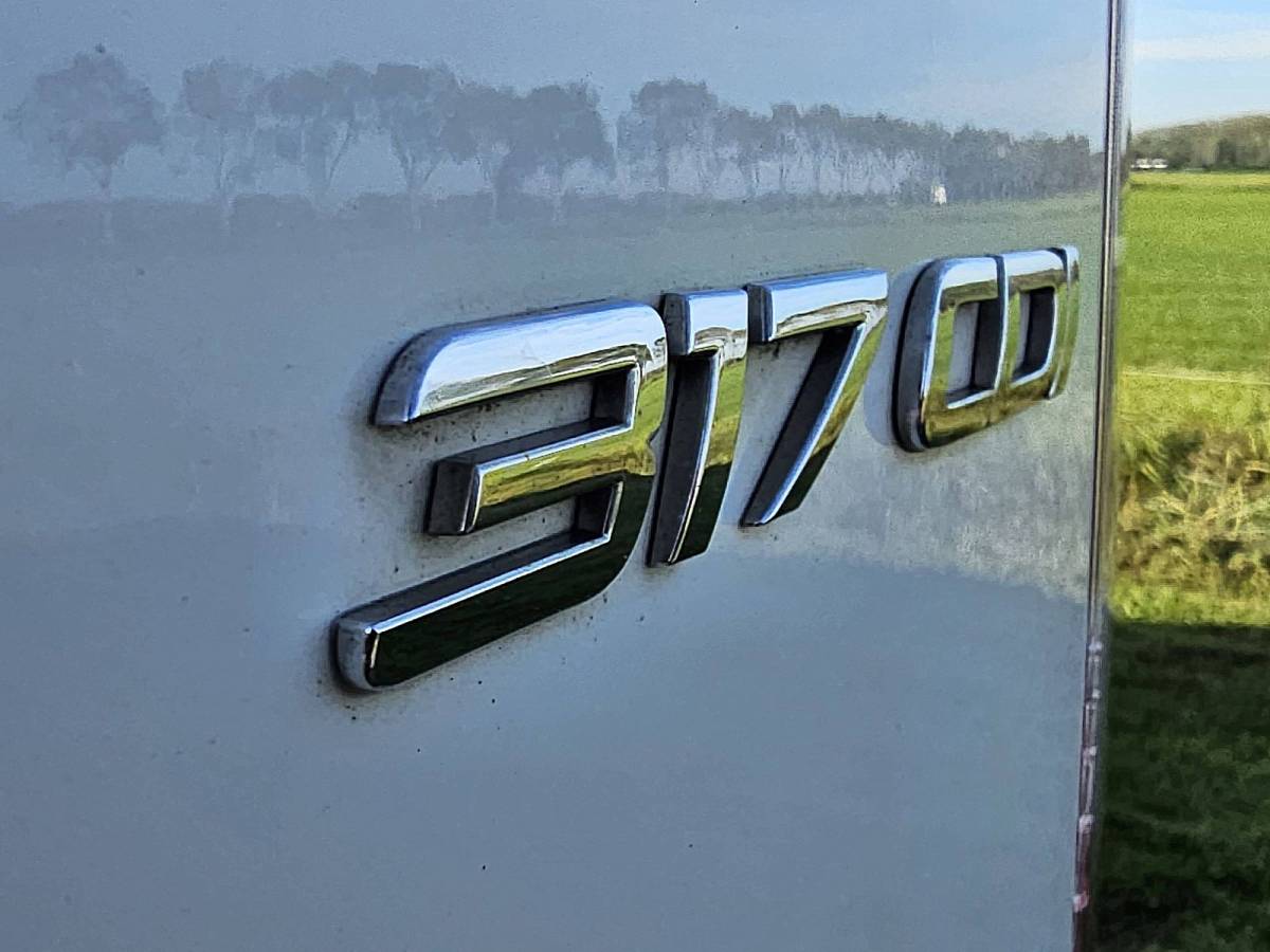 Mercedes-Benz Sprinter MERCEDES-BENZ SPRINTER 317 L2H2 RWD Automaat Mbux Camera 3 Zits Airco Apple Carplay Euro6 170 PK!
